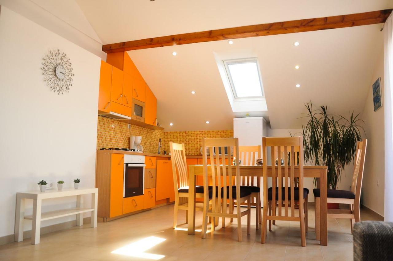 Rustic Apartment Mariva Ljubač Екстериор снимка